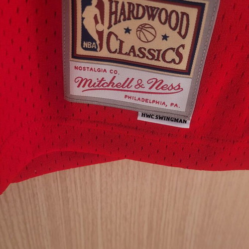 NBA Bulls 1997-98 Mitchell & Ness XL jersey new, authentic swingman
