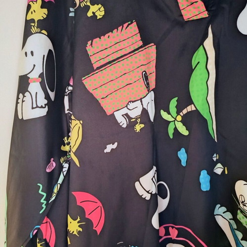 Blu Royal Snoopy shirt like new, black multicolor print