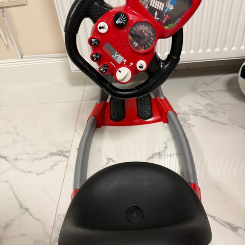 Toy car like new for kids 3+ years with sound and moving steering wheel
