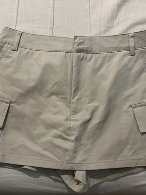 Skort Zara μέγεθος Medium καινούργιο, μπεζ