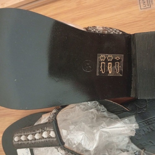 Leather flat sandals size 37 with beads new