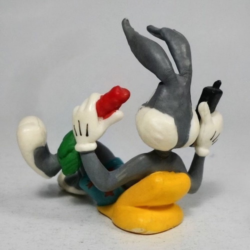 Bugs Bunny vintage miniature figure 1990s, Bullyland hand painted
