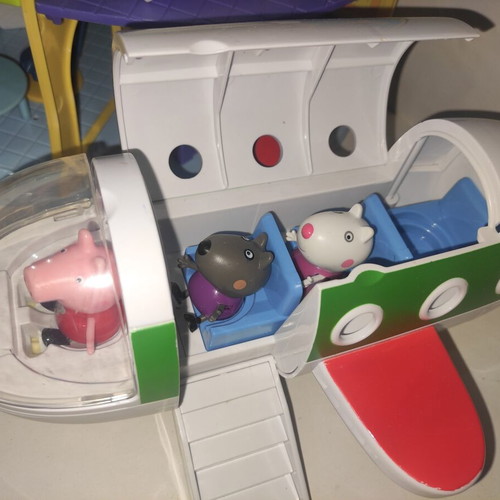 Peppa Pig large three-story house, airplane, car, train and 9 figures set like new