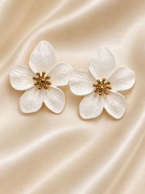 Flower earrings new