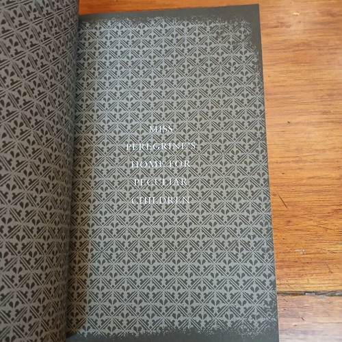 Book Miss Peregrine's Home for Peculiar Children Movie Edition new, English