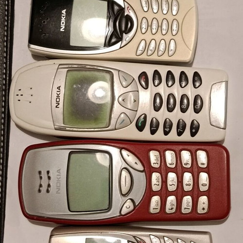 Nokia mobile phones used, set of 4 with batteries