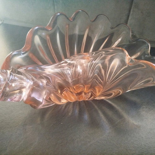 Murano shell like new, length 27 inches