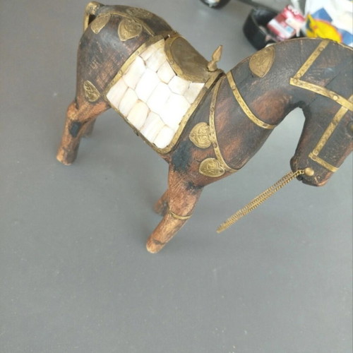 Traditional Indian Wooden Decorative Horse like new, 25cm height