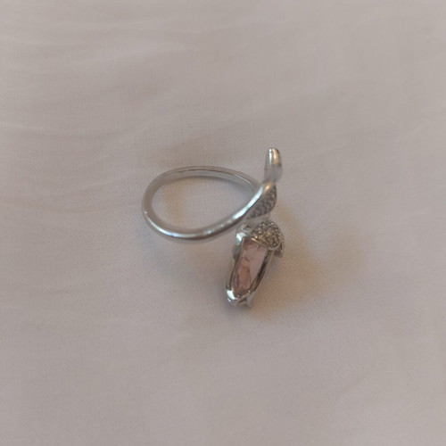 Romantic tulip ring with pink crystal, like new