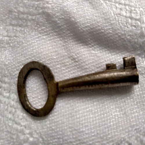 Vintage antique keys collection used, set of 10