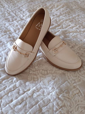 Women's moccasins new, size 39, beige, narrow fit