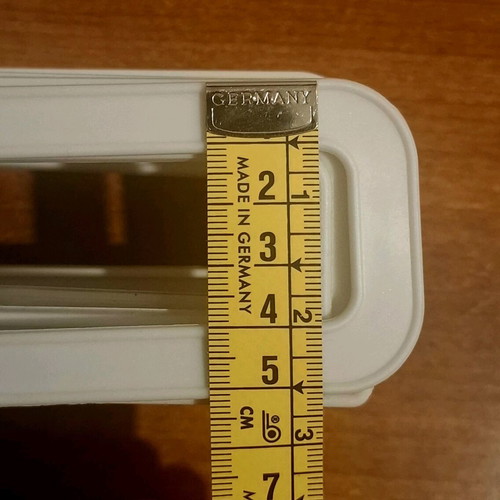Small white hangers like new, pack of 15 pieces
