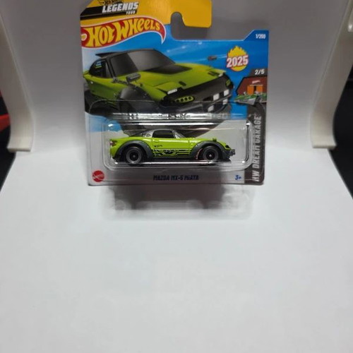 Hot Wheels Mazda MX-5 Miata new, HW Dream Garage 2/5