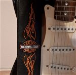 Πωλείται ηλεκτρική κιθάρα Fender Squier και ενισχυτής Marshall