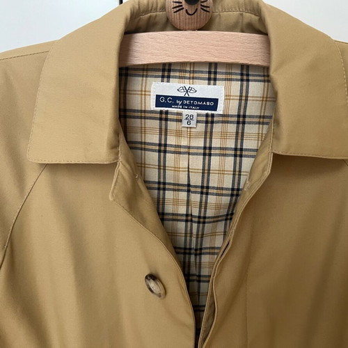 Children's trench coat like new, size 6 years, beige-camel
