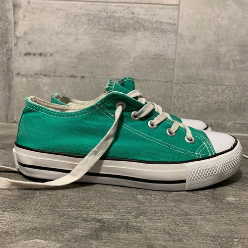 Children's athletic shoes used, size 34, petrol color