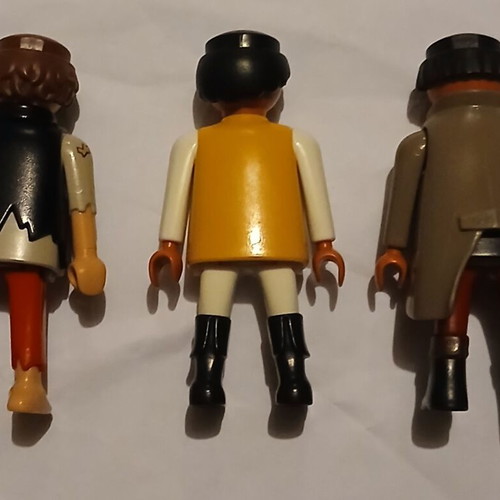 Playmobil pirate figures used, set of 3
