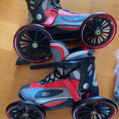 Mojo skates by Landroller inline skates like new, size 46 with accessories and knee pads
