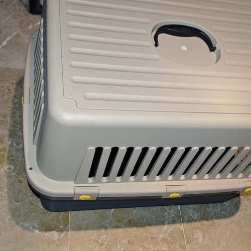 Dog Carrier box new, dimensions 41x66x47 cm