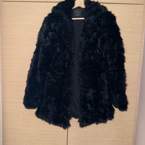 Zara fur coat like new, size XS-S, black with hood