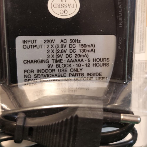 Jiabao Digital Power A-636 Battery Charger (AA/AAA/9V)