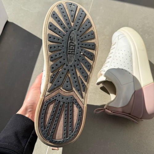 Red Valentino RED(V) sneakers like new, white with pink details size 41