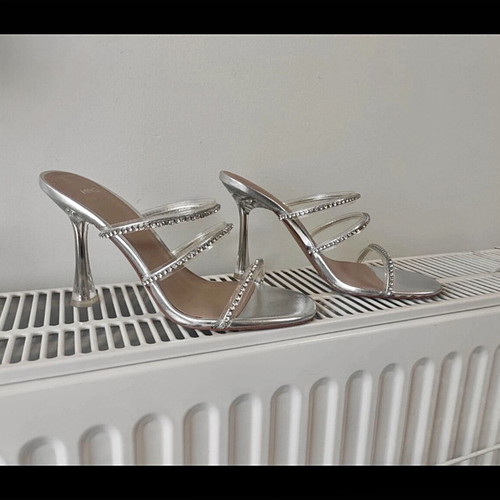 Mango sandals new with rhinestone straps and stiletto heel size 37