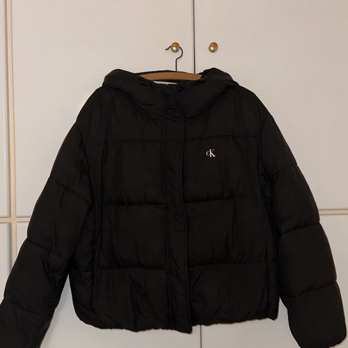 Calvin Klein jacket like new, size M, black with hood