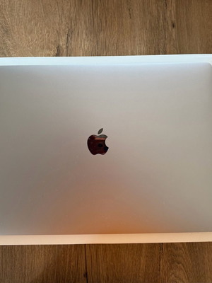 MacBook Pro 16 2019 σαν καινούργιο με Intel i7 και macOS