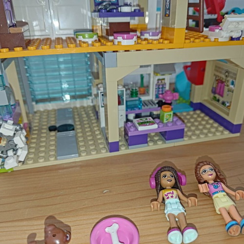 Lego Friendship House Friends 41340 like new without extra pieces