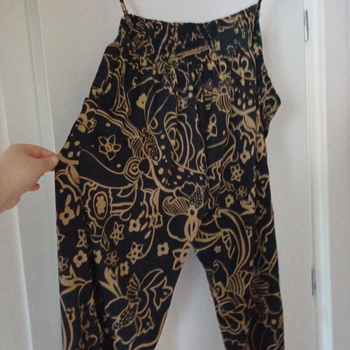 Airy pants new, elastic waist and pockets, colorful, size XL