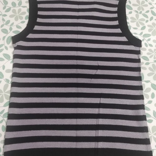 Men's striped vest gray and black like new, size M/L