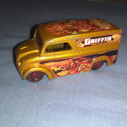 Hot Wheels Dairy Delivery μεταχειρισμένο, μοντέλο 1997 με γραφικά φλόγες