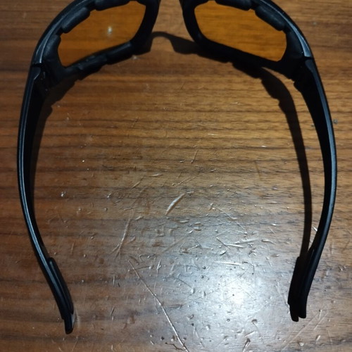 Protective sunglasses with yellow lenses like new, suitable for driving and shooting