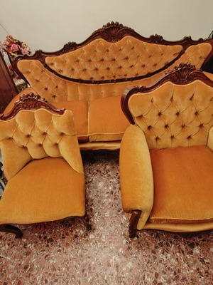 Handmade sofa set 5 pieces like new, classic 1970