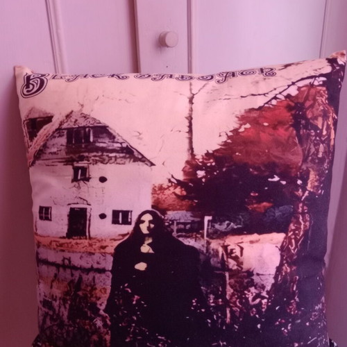 Black Sabbath pillow new with velvety texture 40x40 cm