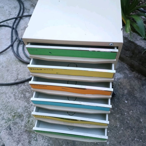 Used office filing cabinet with 6 drawers without key