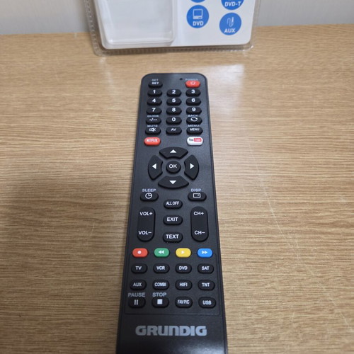Grundig Universal Remote Control 8 in 1 new