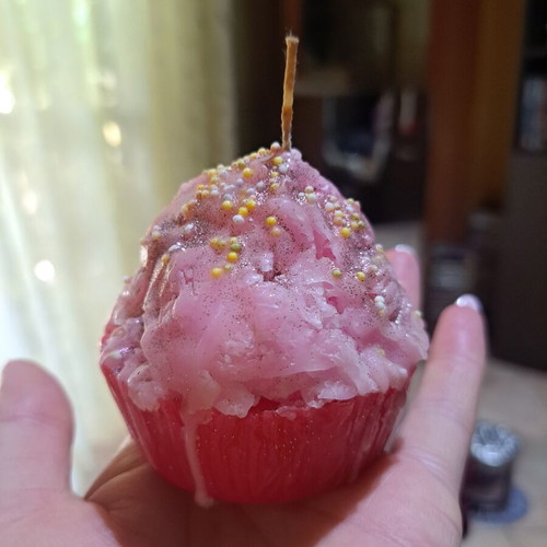 Cupcake candle handmade, like new