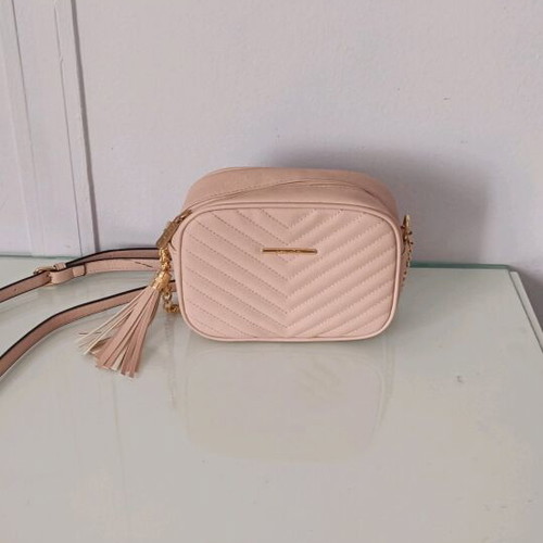 Medium shoulder bag like new, beige with adjustable strap