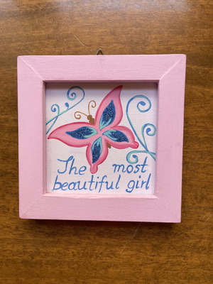 Children's decorative frame used for girls