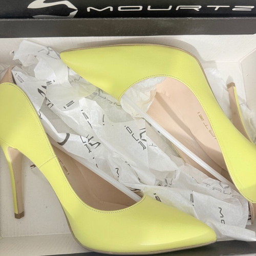 Mourtzi leather pumps new, yellow with bronze heel strap