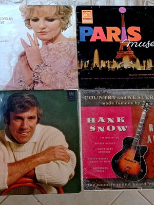 Vintage vinyl lot of 4 LP records including Decca Phase 4, Country, Burt Bacharach, Pop