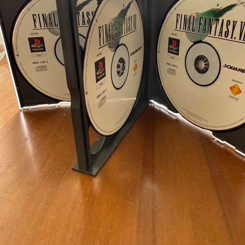 Final Fantasy VII PlayStation 1 game used, English version