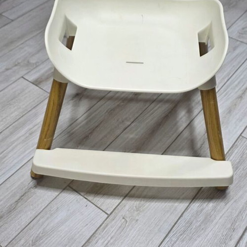 Kiddo highchair used with removable seat and washable cover