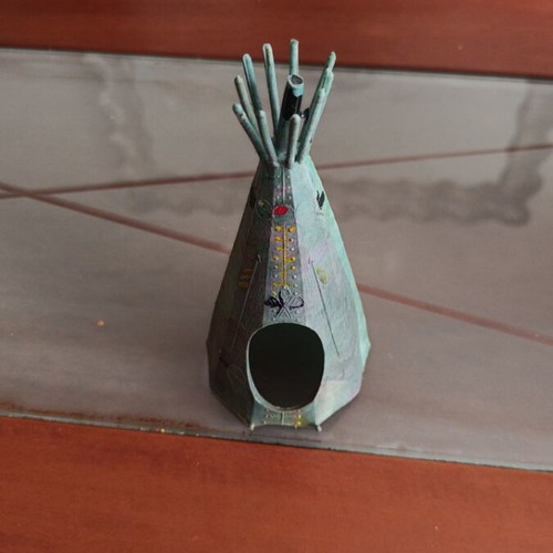 Indian Tent toy used, hard plastic, height 17 cm