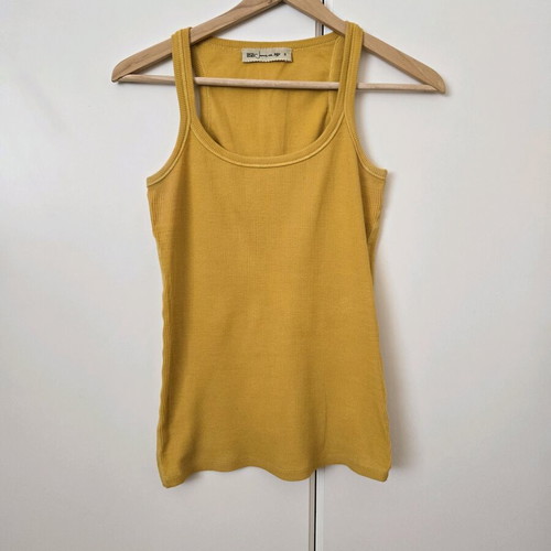 T-shirt BSB yellow like new, size small
