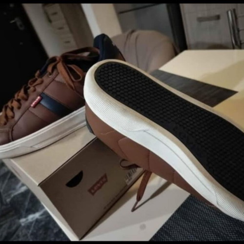 Levi's men's sneakers new, brown, size 40