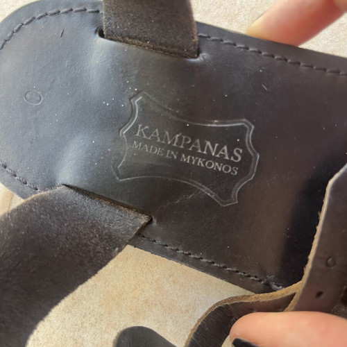 Leather sandals used, size 40, with old but functional buckle