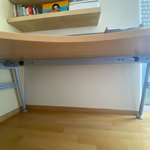 Deloudis desk used 1.60x80/100cm, height 77cm
